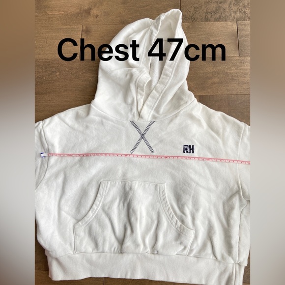 White Short Hoodie - Picture 4 of 5